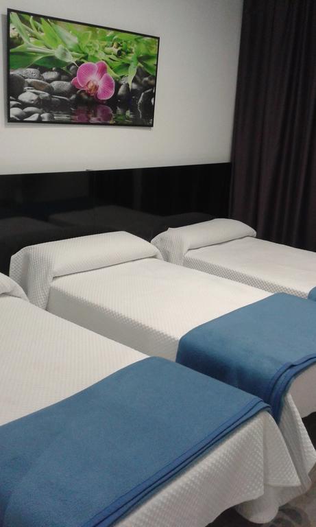 Hostal Buenos Aires มาดริด ภายนอก รูปภาพ