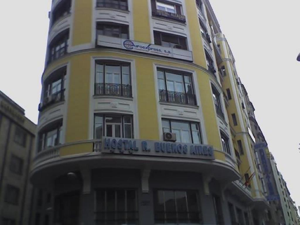 Hostal Buenos Aires มาดริด ภายนอก รูปภาพ